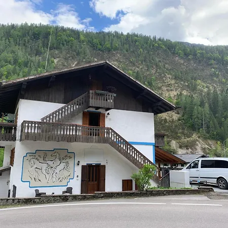 Cozy House And Dolomites View *